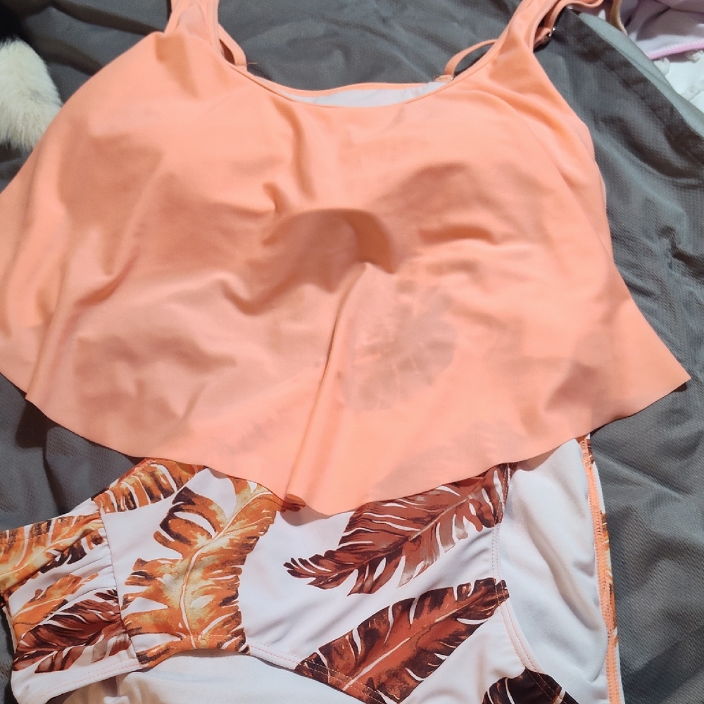 SHEIN Peach and Leaf Print Bikini